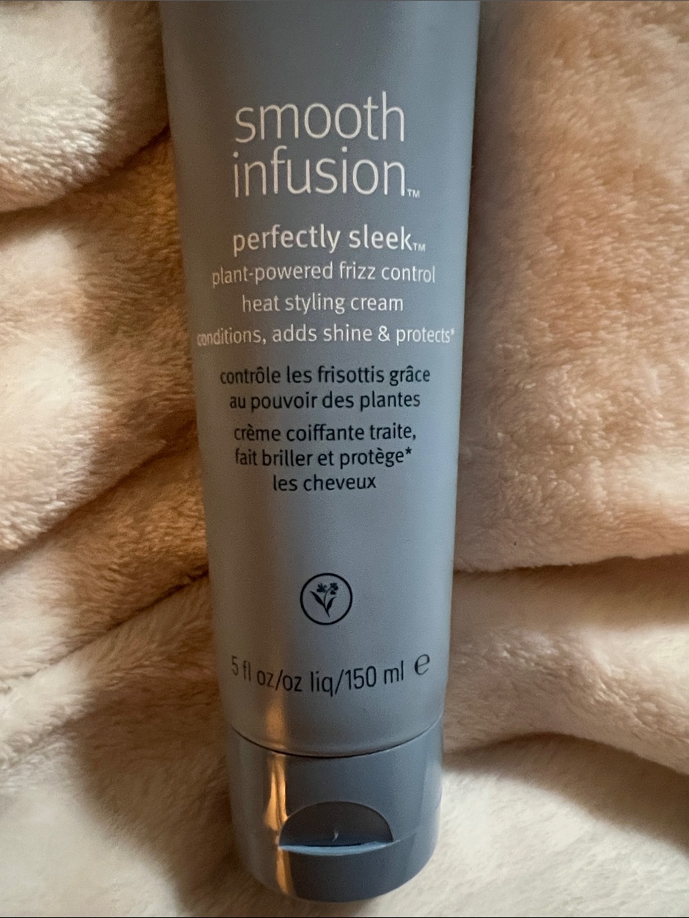 AVEDA Smooth Infusion Perfectly Sleek Heat Styling Cream - Gray Bottle